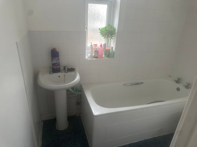 Room Rose Gardens in Greater London