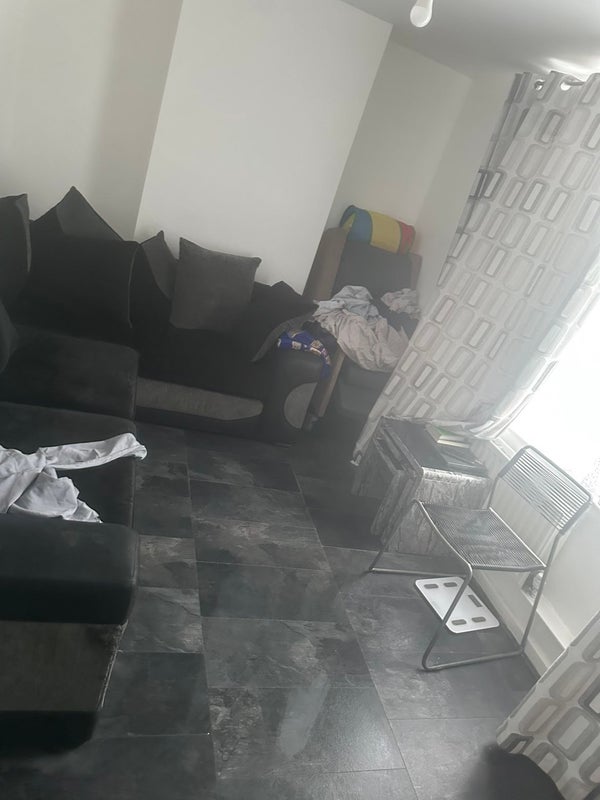 Room Rose Gardens in Greater London