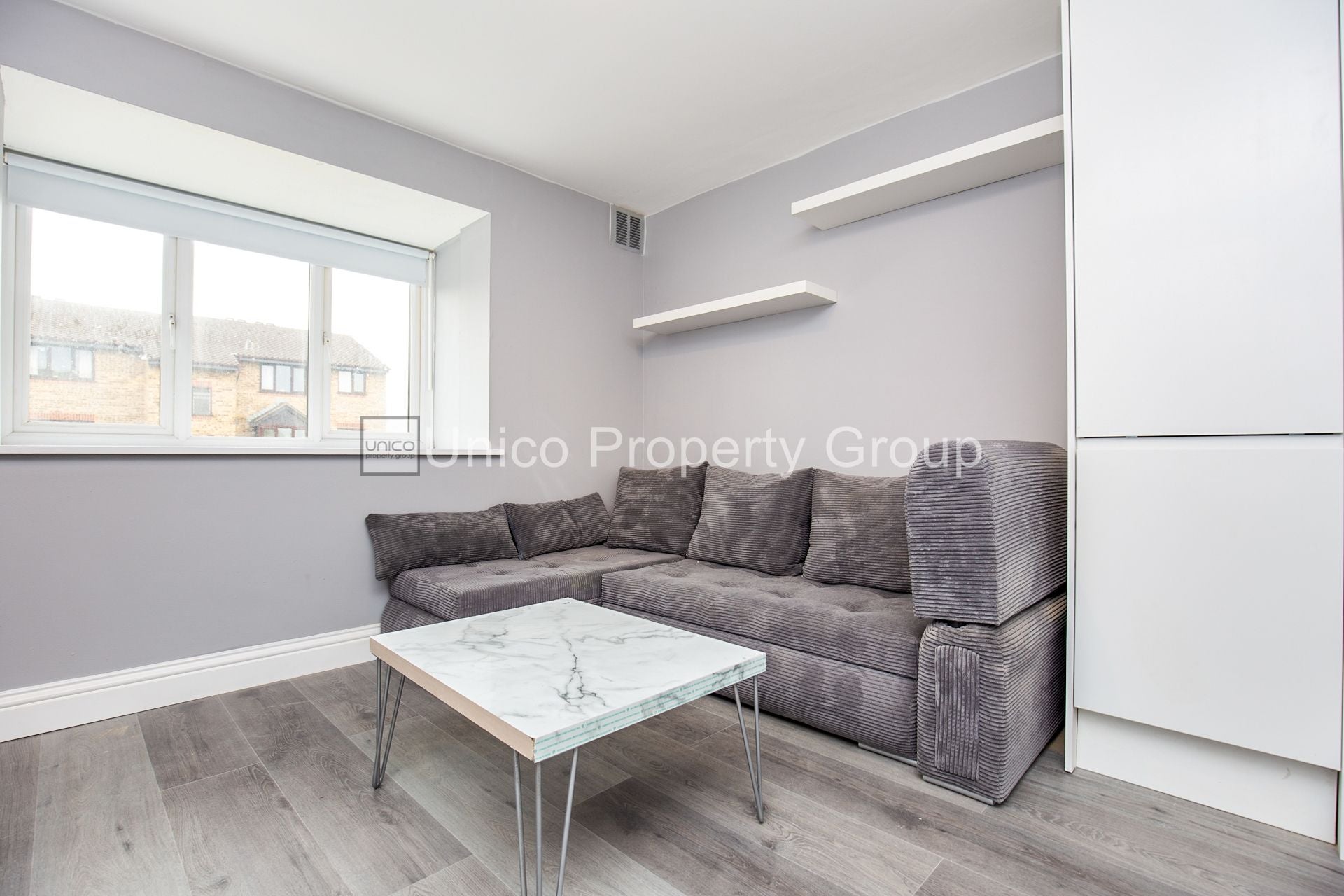 Flat Trinity Close in Greater London