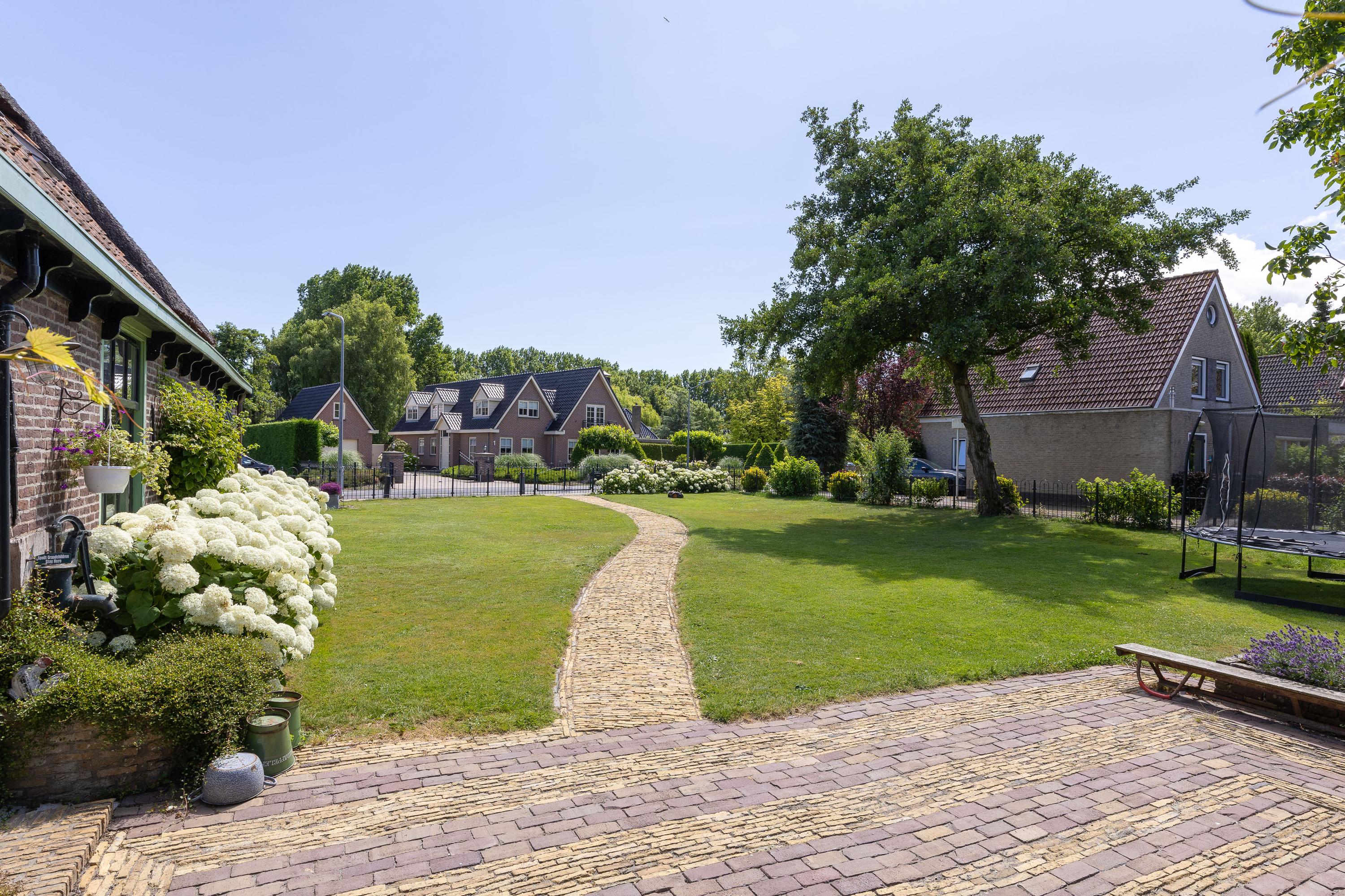 Appartement te koop: Schoolweg 3, Andijk