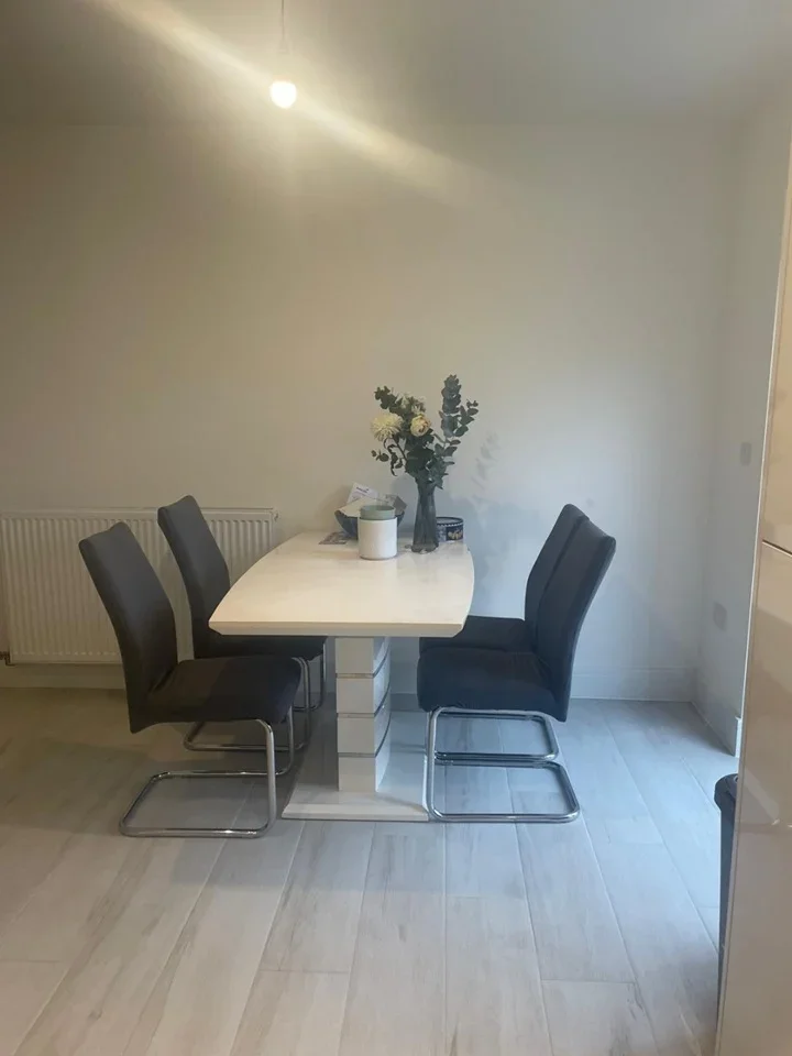 Room Chadwell Road in Tilbury