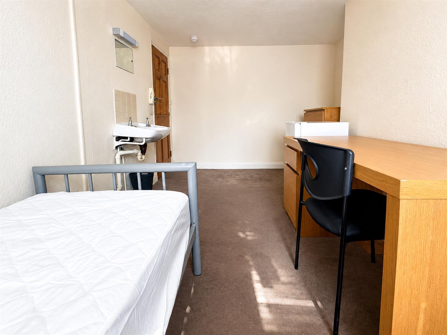 Room Bedford Square in Brighton