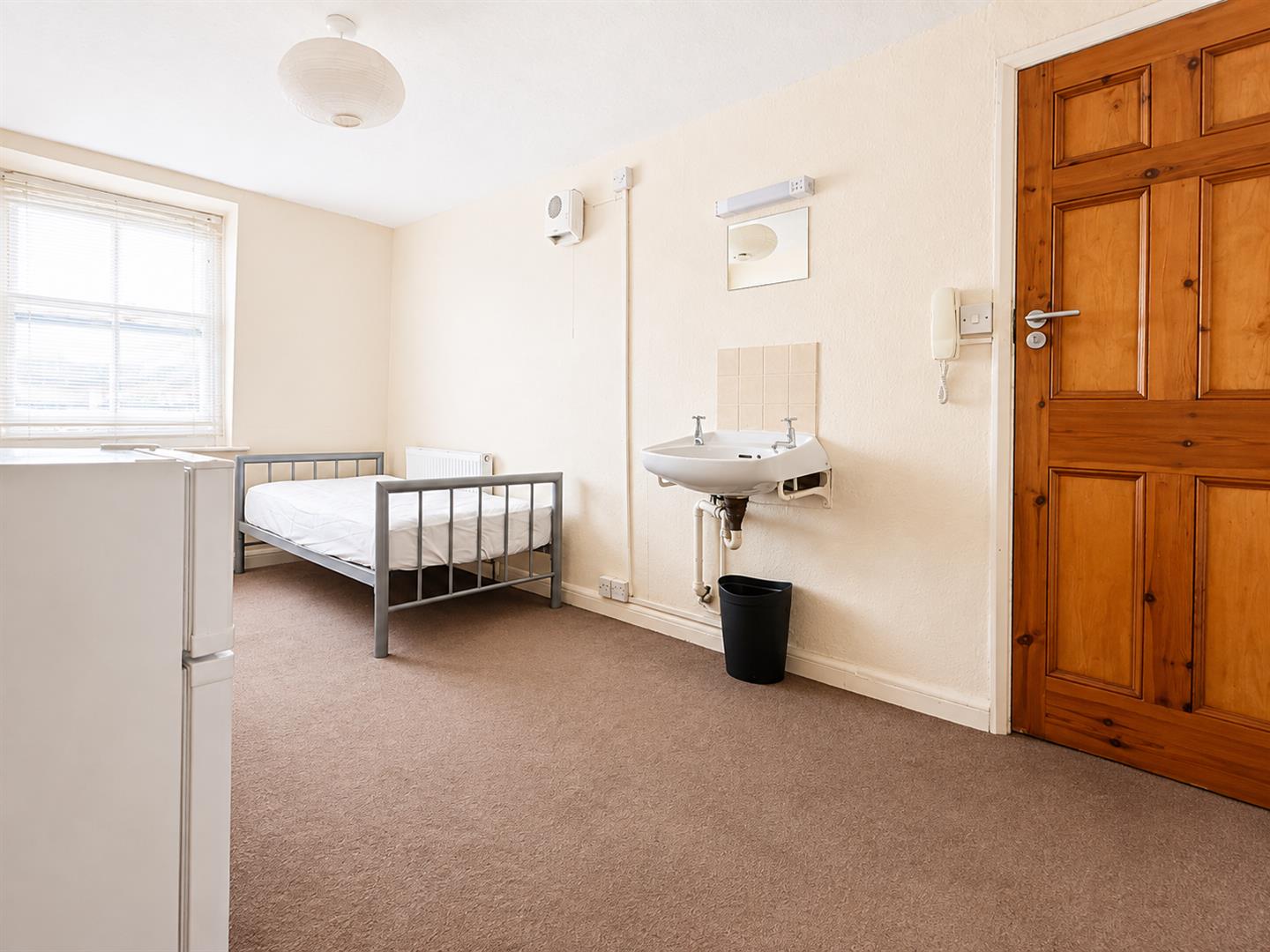 Room Bedford Square in Brighton