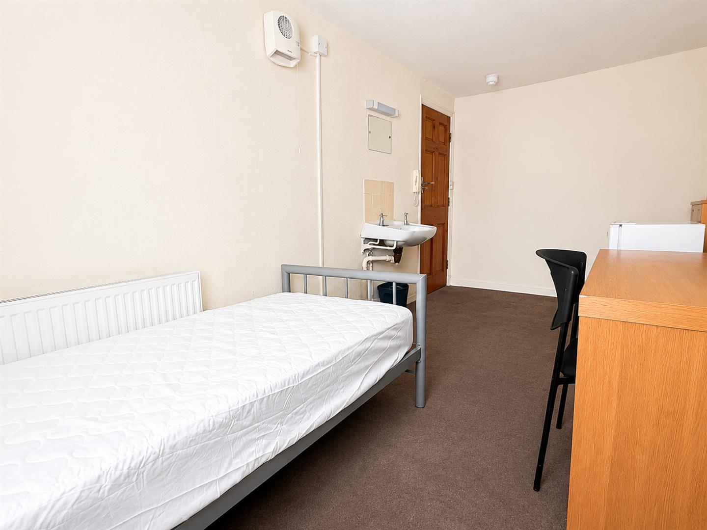 Room Bedford Square in Brighton