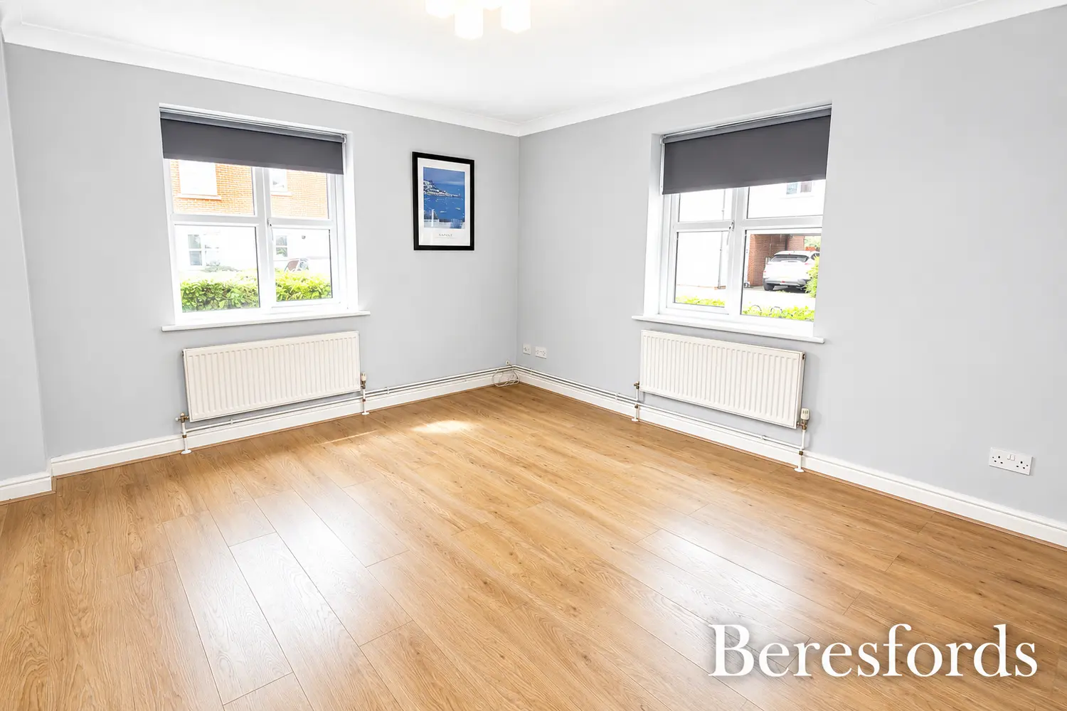 Flat Mary Rose Close in South Ockendon