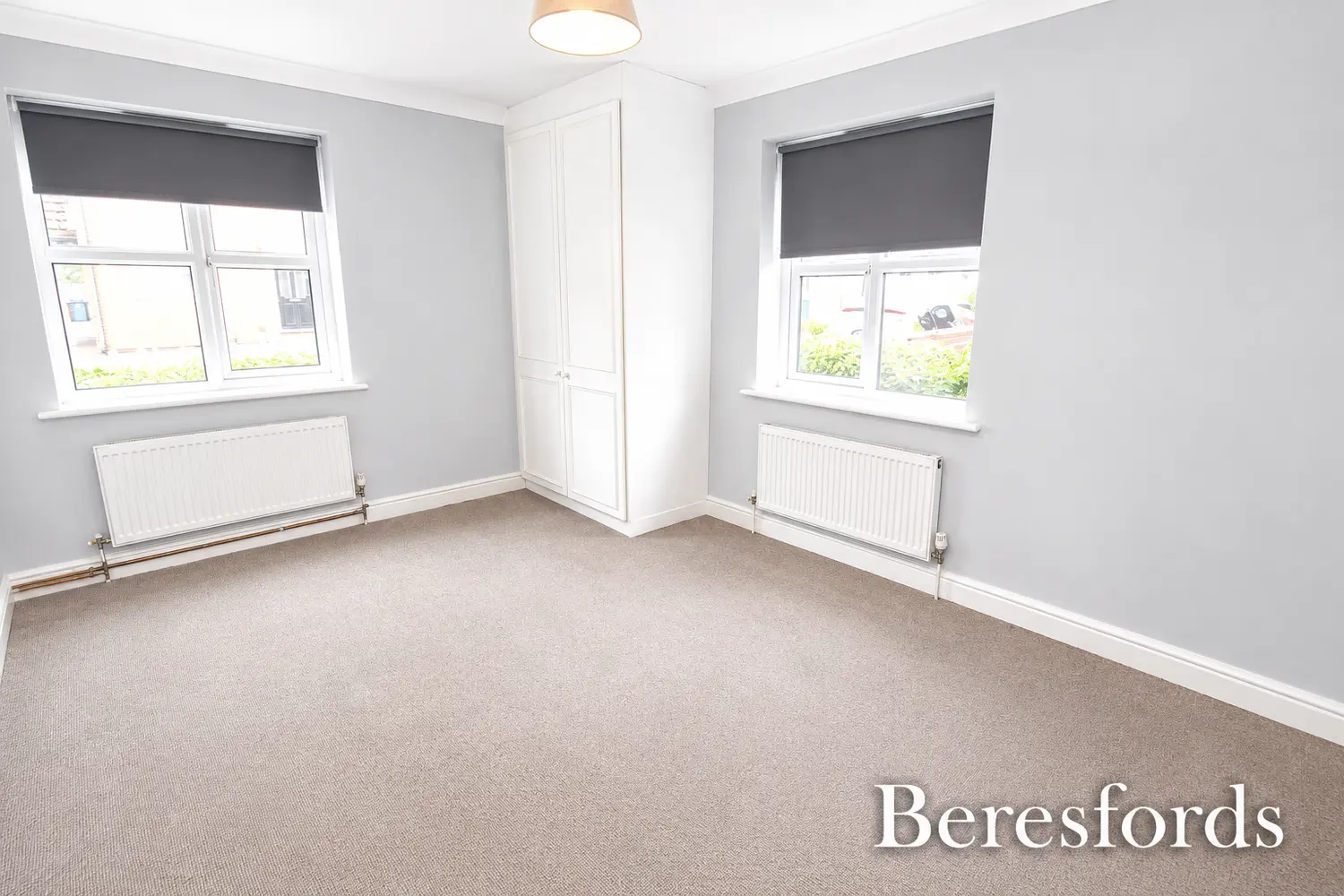 Flat Mary Rose Close in South Ockendon