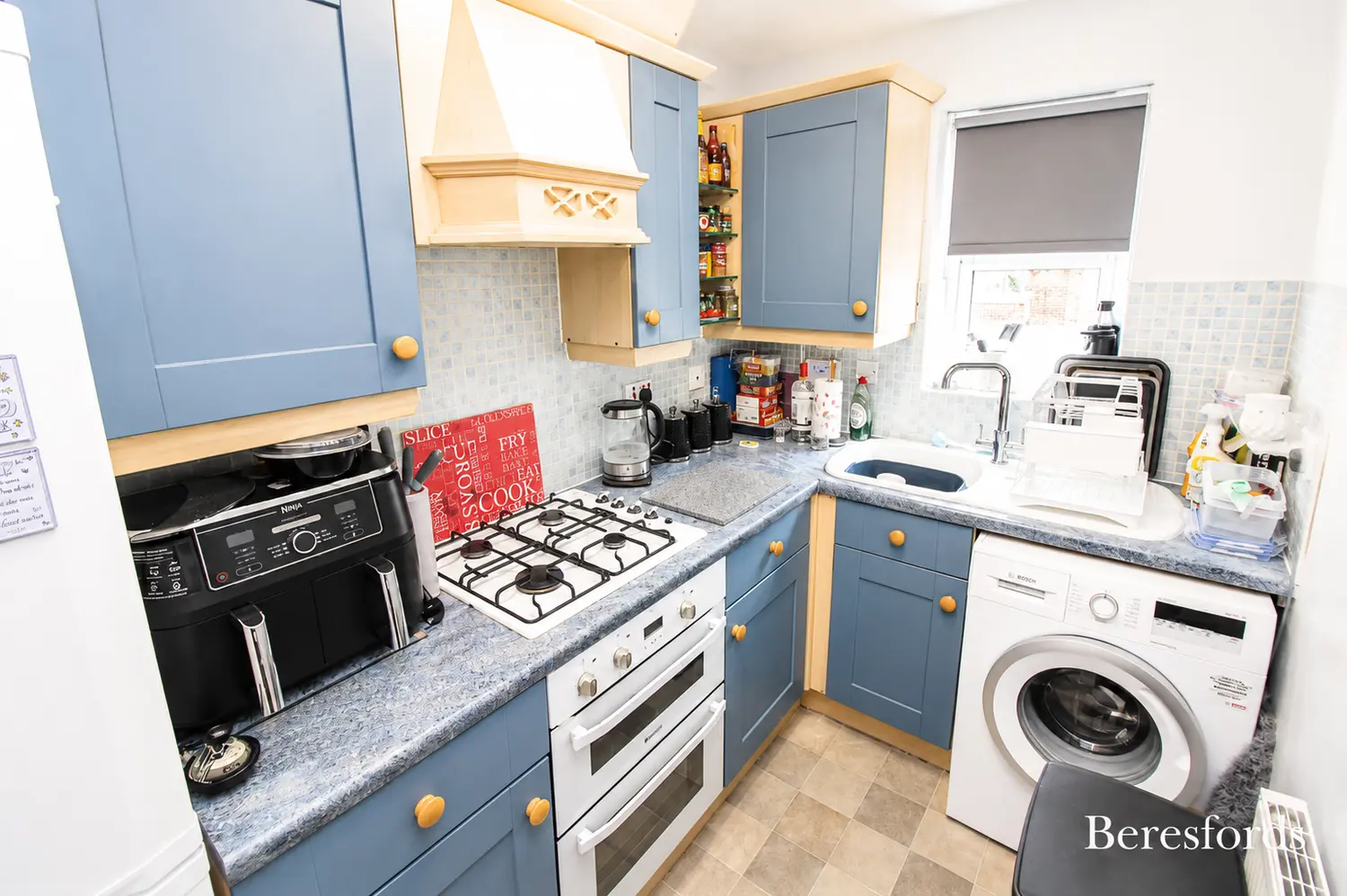 Flat Mary Rose Close in South Ockendon