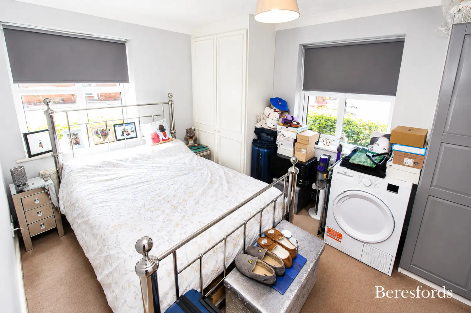 Flat Mary Rose Close in South Ockendon