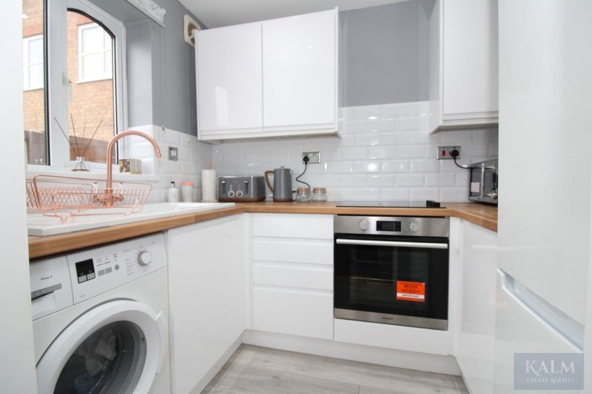 House Colwyn Close in Stevenage