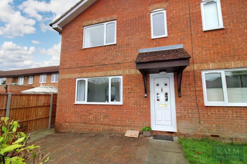 House Colwyn Close in Stevenage