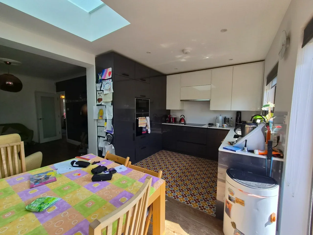 House Ardwell Avenue in Greater London