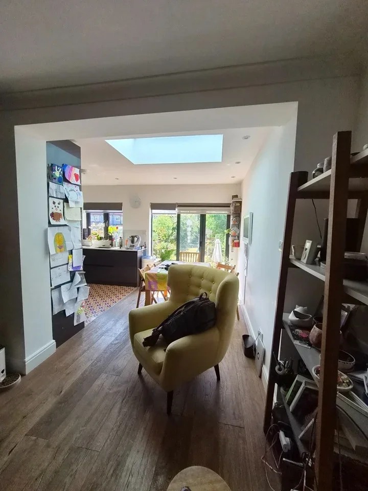 House Ardwell Avenue in Greater London