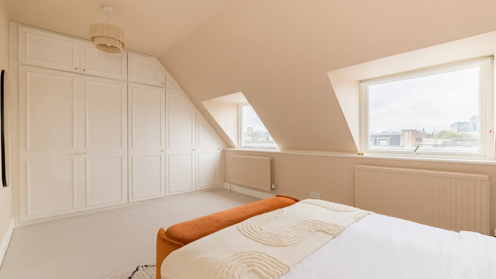 Flat Fairholme Road in Greater London