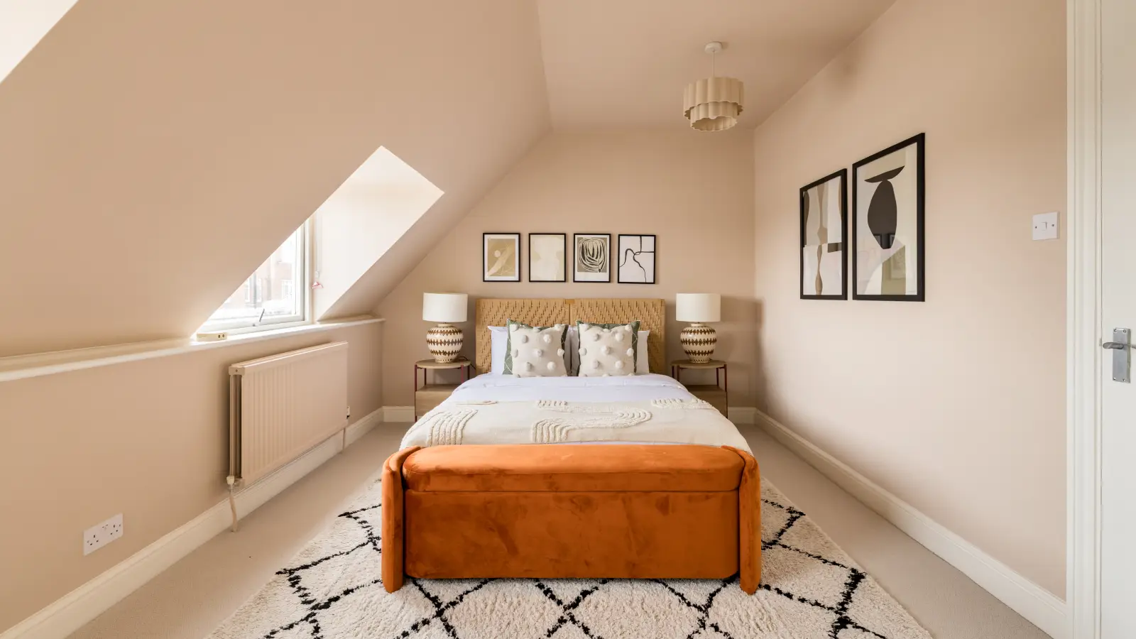 Flat Fairholme Road in Greater London