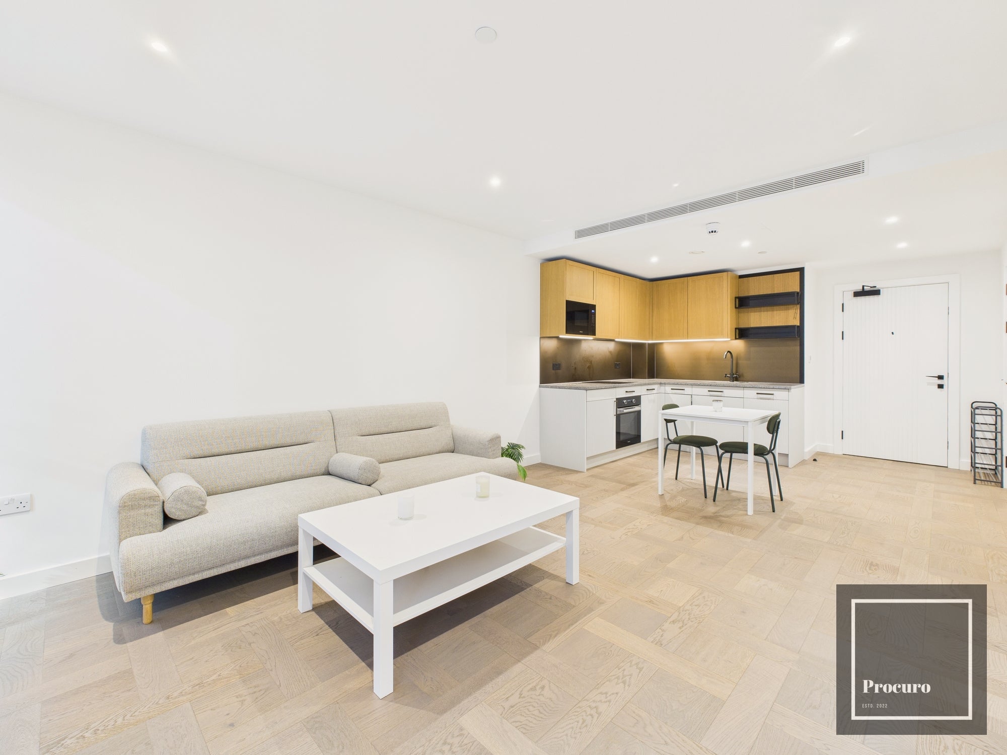 Flat Merino Gardens in Greater London