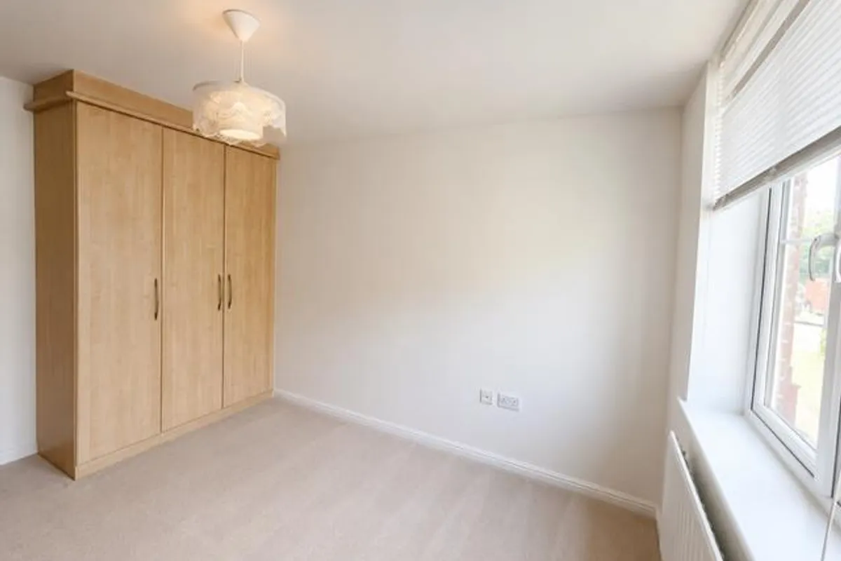 Flat Coxhill Way in Aylesbury