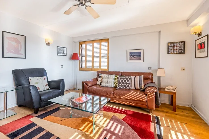 Flat High Holborn in Greater London