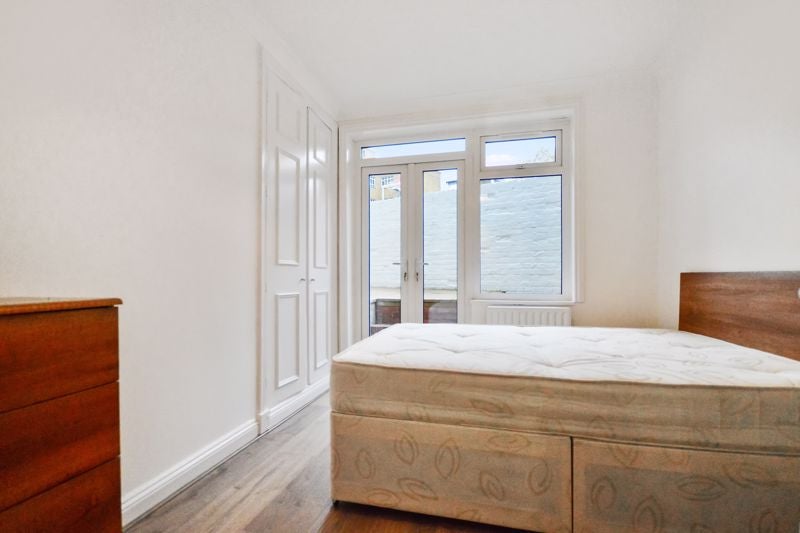 Flat Thurloe Square in Greater London