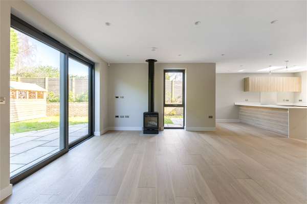 House Sandpiper Close in Ashford