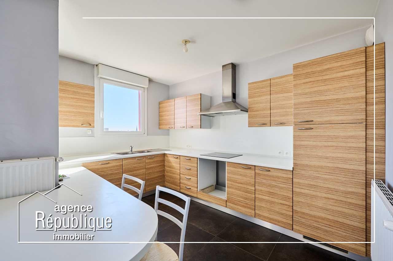 Flat Rue Thurot in Nuits-Saint-Georges