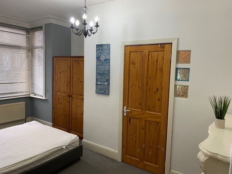 Flat Colwyn Road in Leeds