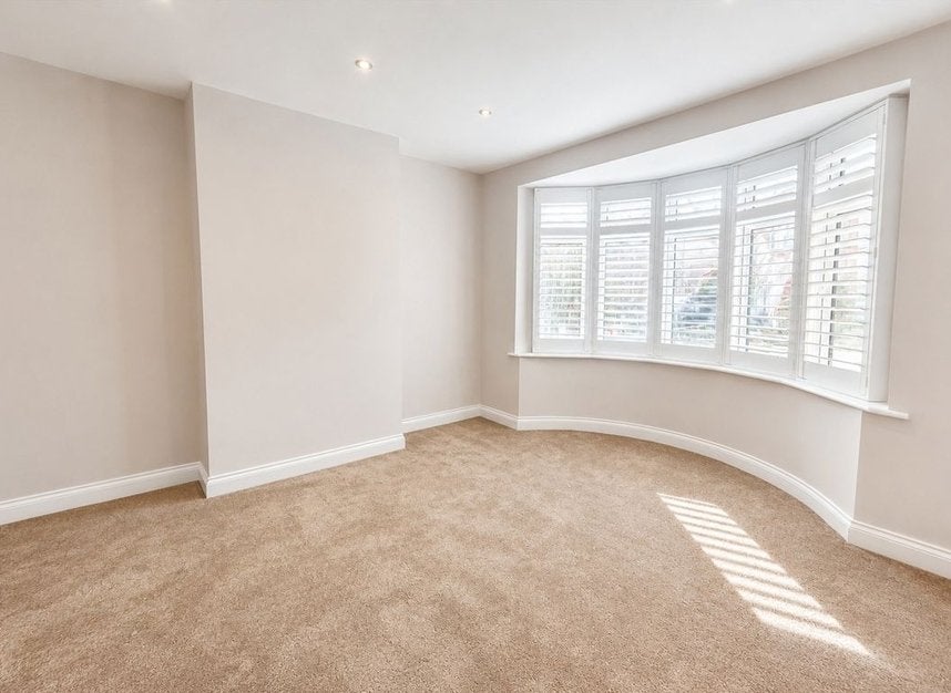 House Worton Gardens in Greater London