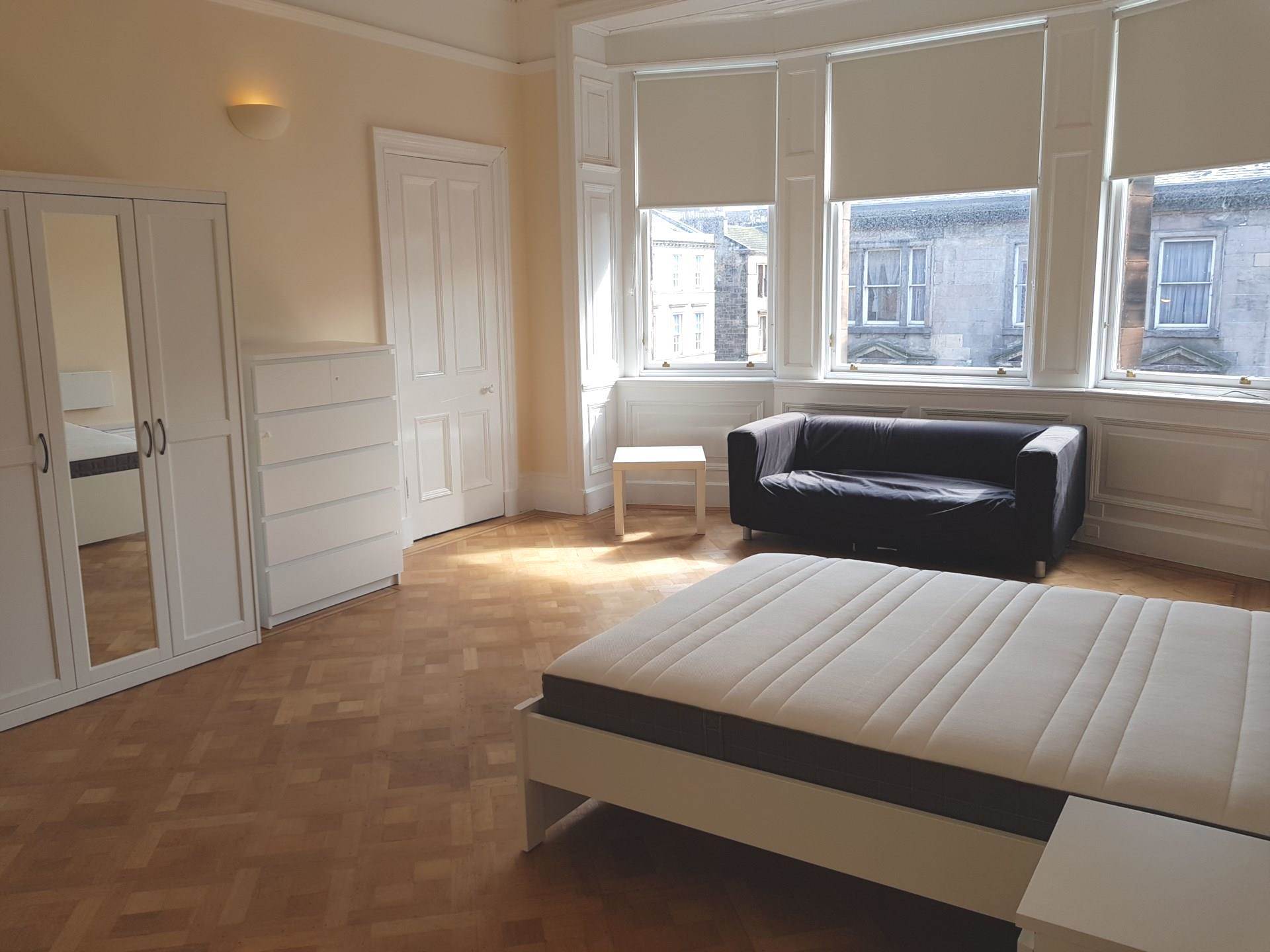 Room Sauchiehall Street in Glasgow
