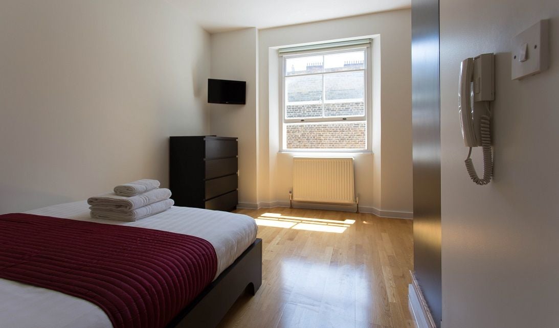 Flat Prince's Square in City of Westminster