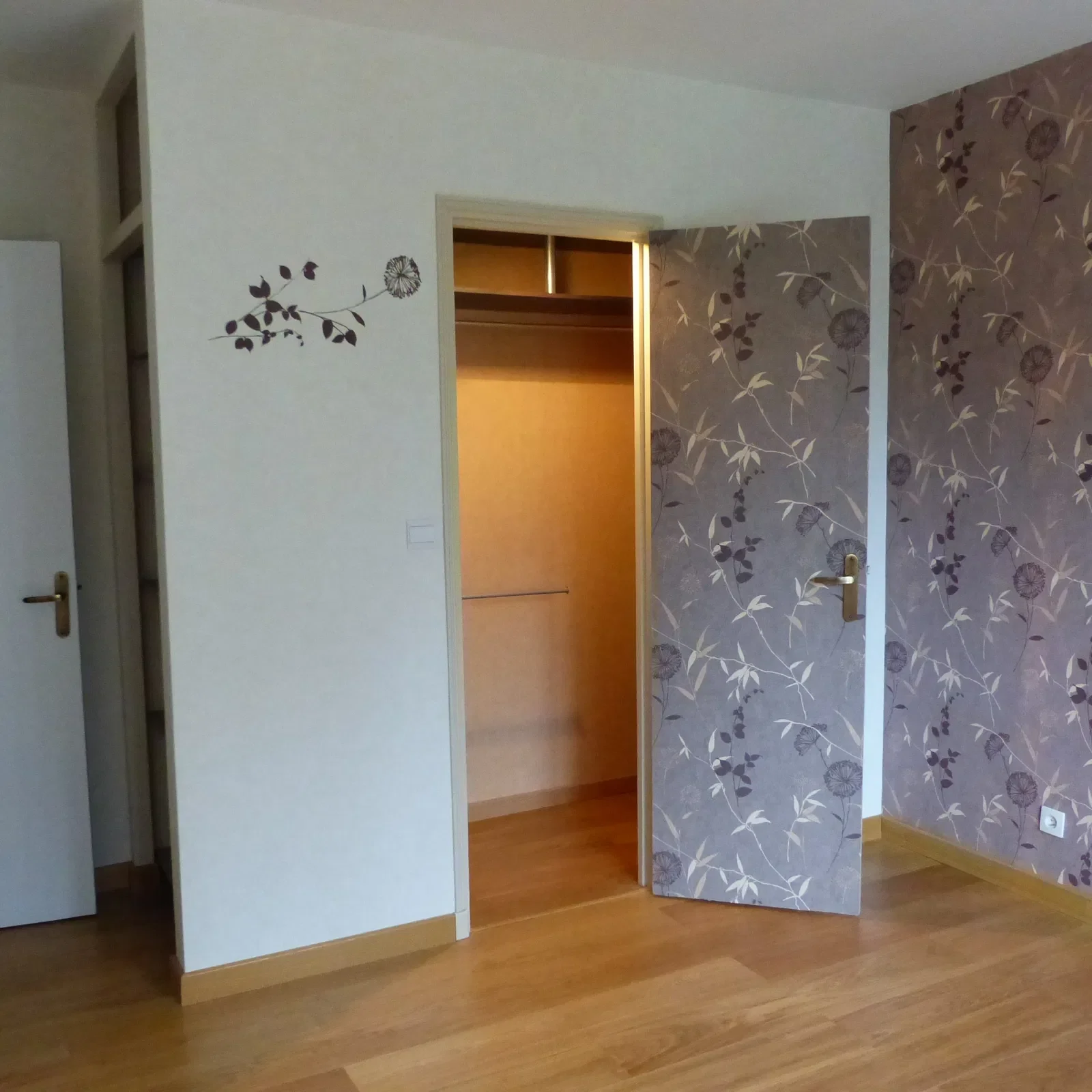 Room Avenue des Hameaux in Ris-Orangis