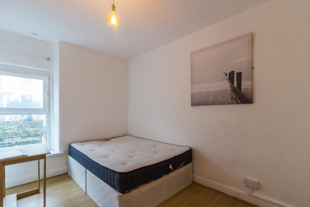 Room Laura Street in Pontypridd