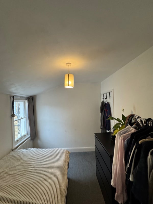 Flat Brightwell Crescent in Greater London