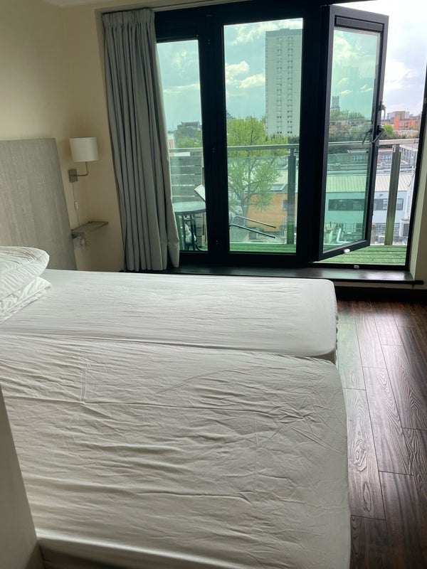 Room Philpot Street in Greater London