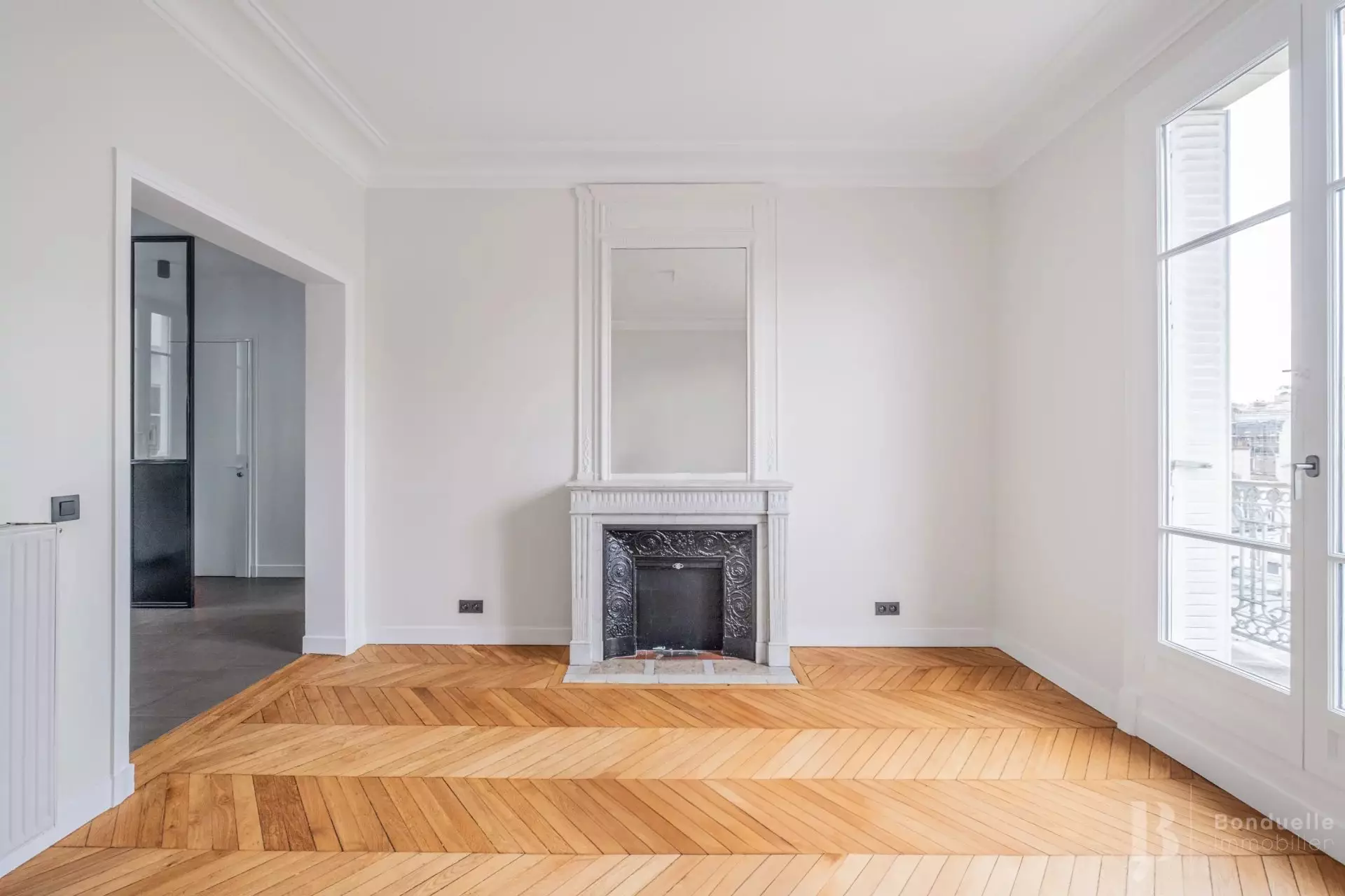 Flat Rue Villaret de Joyeuse in Paris