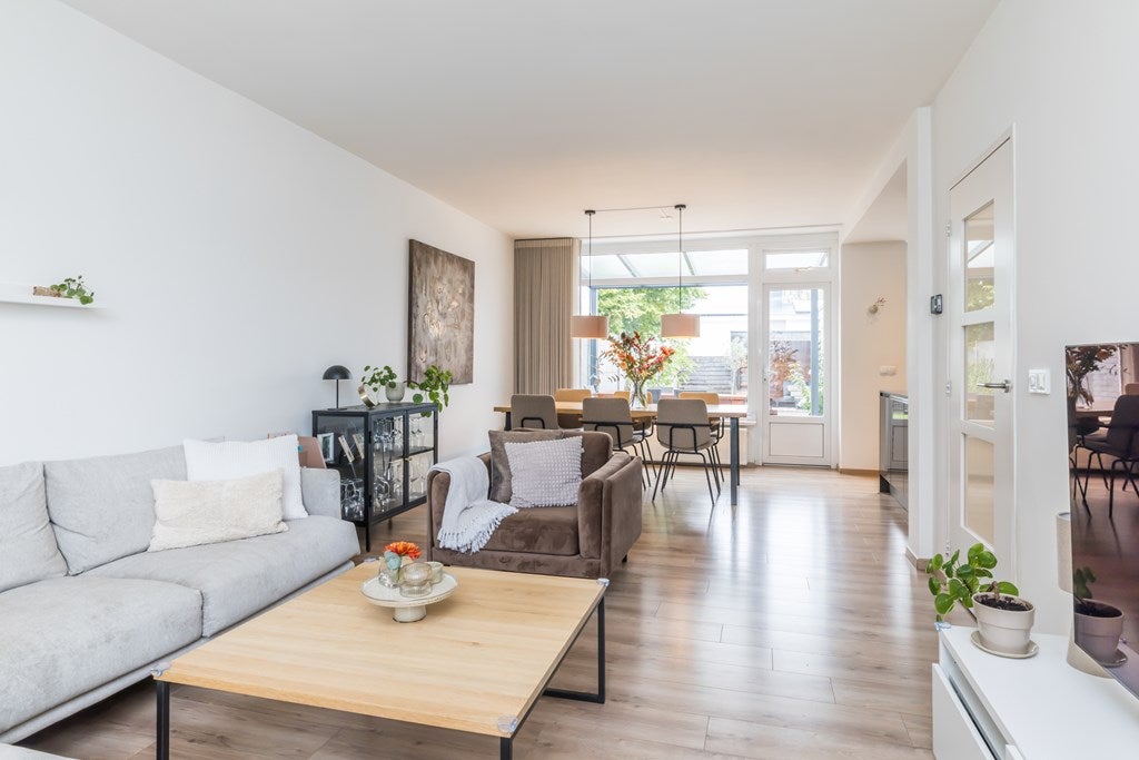 Tussenwoning te koop: Mirbachstraat 21, Voerendaal