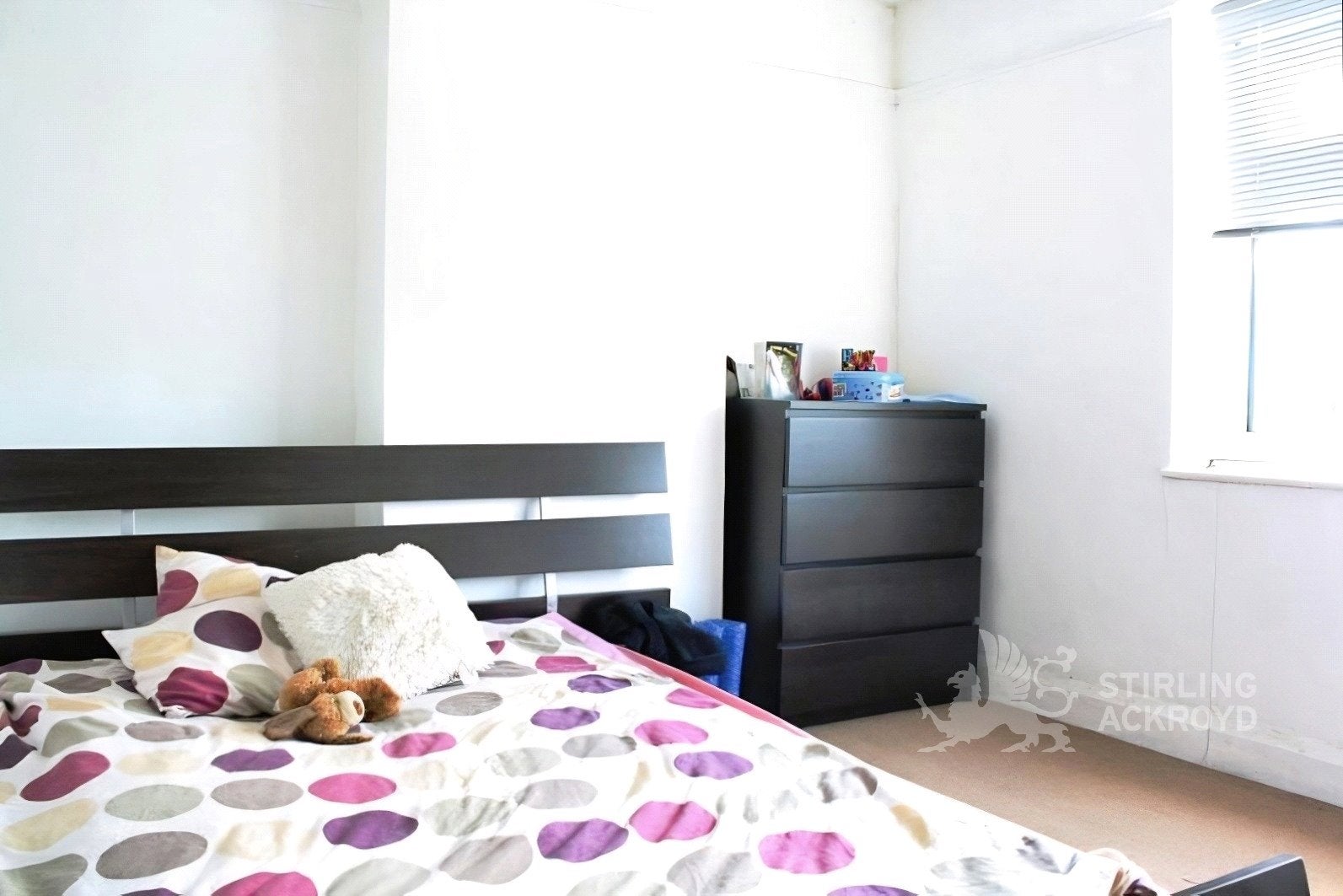 Flat Beckingham Road in Guildford