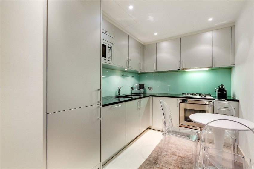 Flat Knightsbridge in City of Westminster