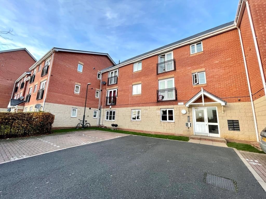 Flat Thackhall Street in Coventry