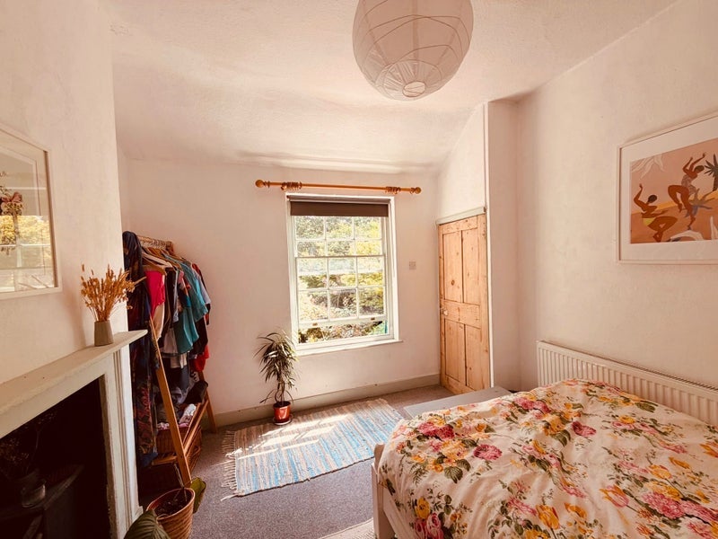 Room Jubilee Road in Bristol
