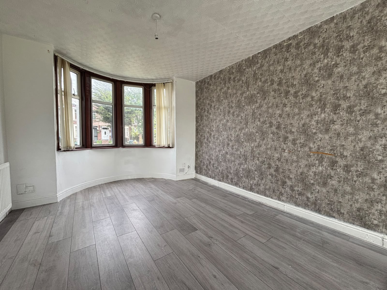 House Cheveral Avenue in Coventry