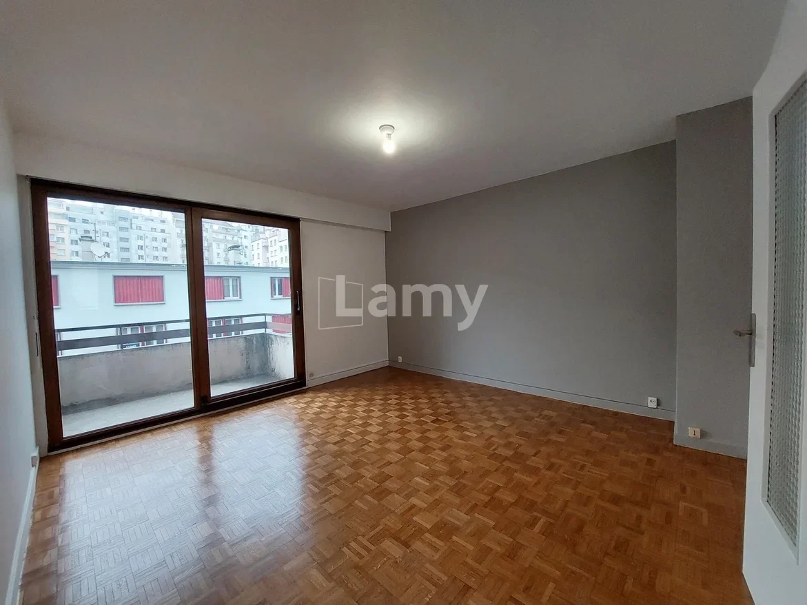 Appartement Rue des Champs Élysées à Grenoble
