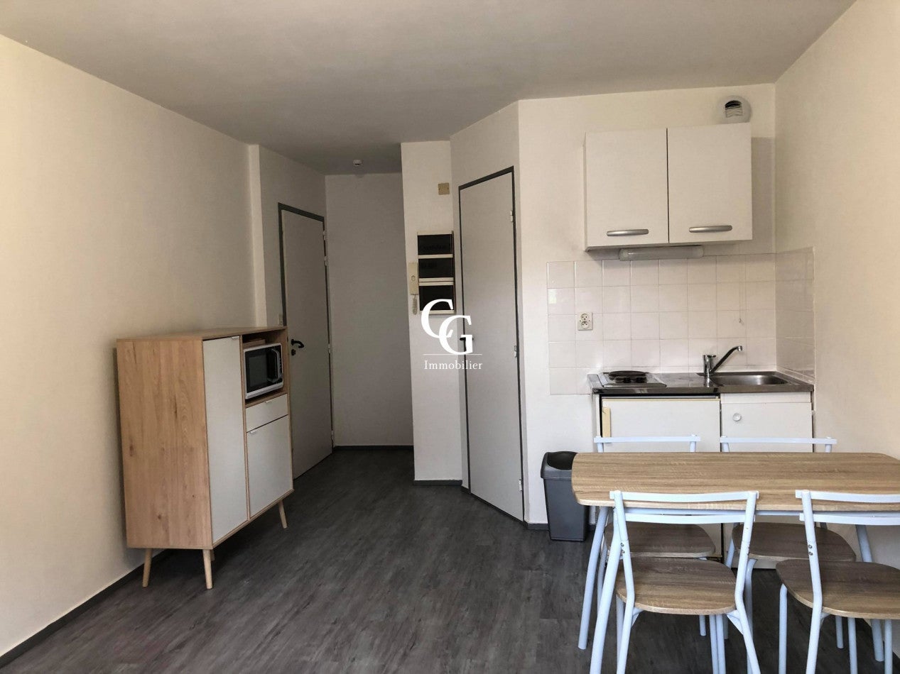 Flat Avenue des Bouleaux in Nantes