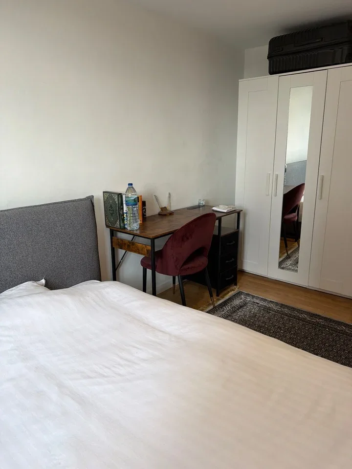 Room Prospect Ring in Greater London