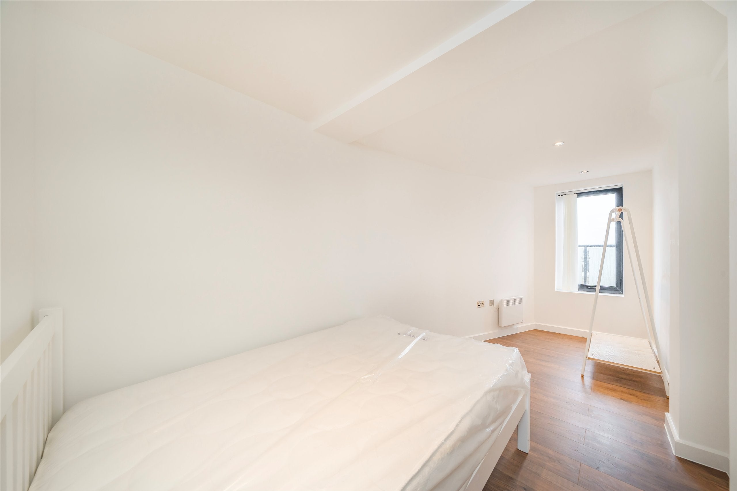 Flat Balham High Road in Greater London