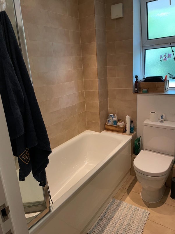 Room Macaulay Road in Greater London