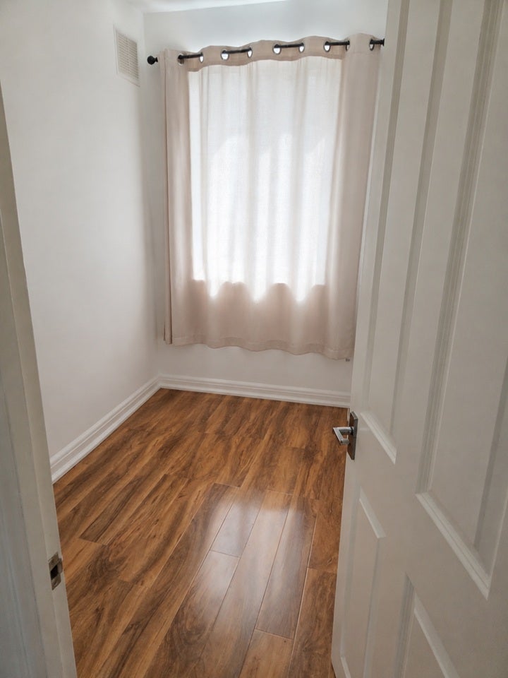 Room Kynaston Avenue in Greater London
