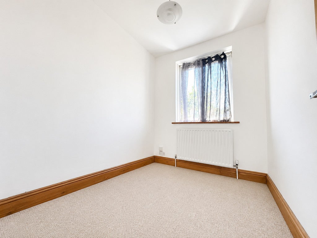 House First Avenue in Greater London