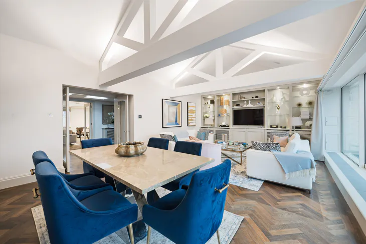 Flat Eaton Square in City of Westminster