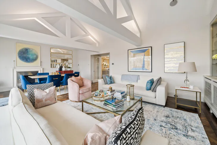 Flat Eaton Square in City of Westminster