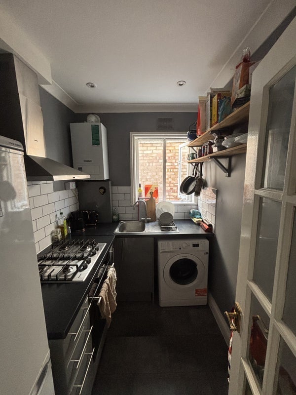 Room Woodbury Street in Greater London