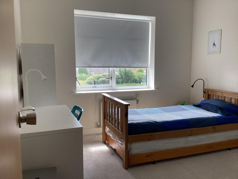 Room Watson Place in Greater London